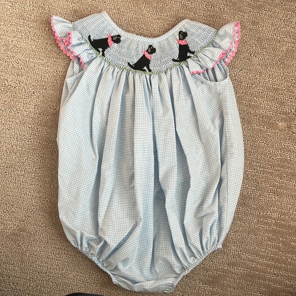 Black Lab Smocked Bubble